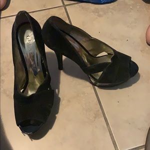 Sexy black velvet guess heels